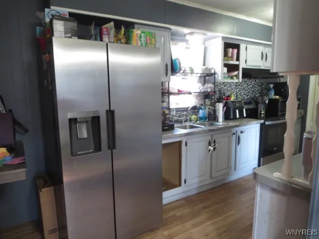 Beautiful top of the line SS refrigerator....