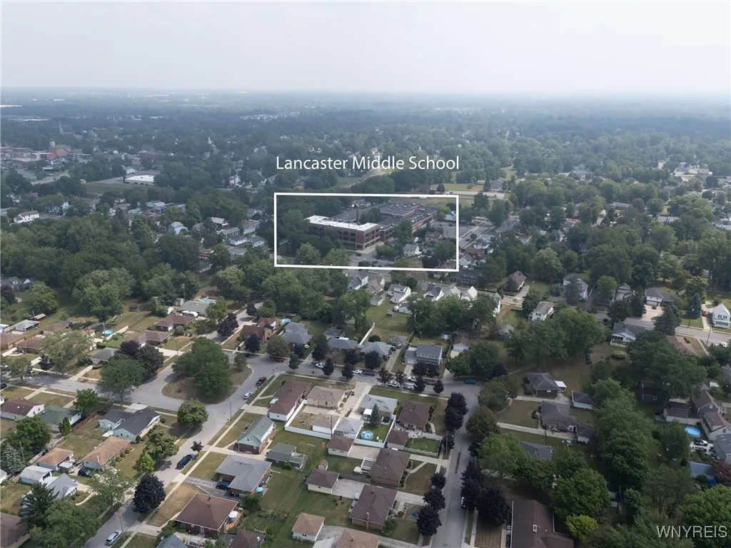 27 Wilma Drive, Lancaster, New York 14086, Lancaster, New York 14086, 3 Bedrooms Bedrooms, 8 Rooms Rooms,1 BathroomBathrooms,Residential,Closed,27 Wilma Drive, Lancaster, New York 14086,0,B1630765