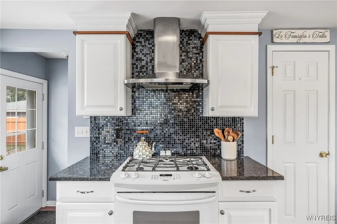 27 Wilma Drive, Lancaster, New York 14086, Lancaster, New York 14086, 3 Bedrooms Bedrooms, 8 Rooms Rooms,1 BathroomBathrooms,Residential,Closed,27 Wilma Drive, Lancaster, New York 14086,0,B1630765