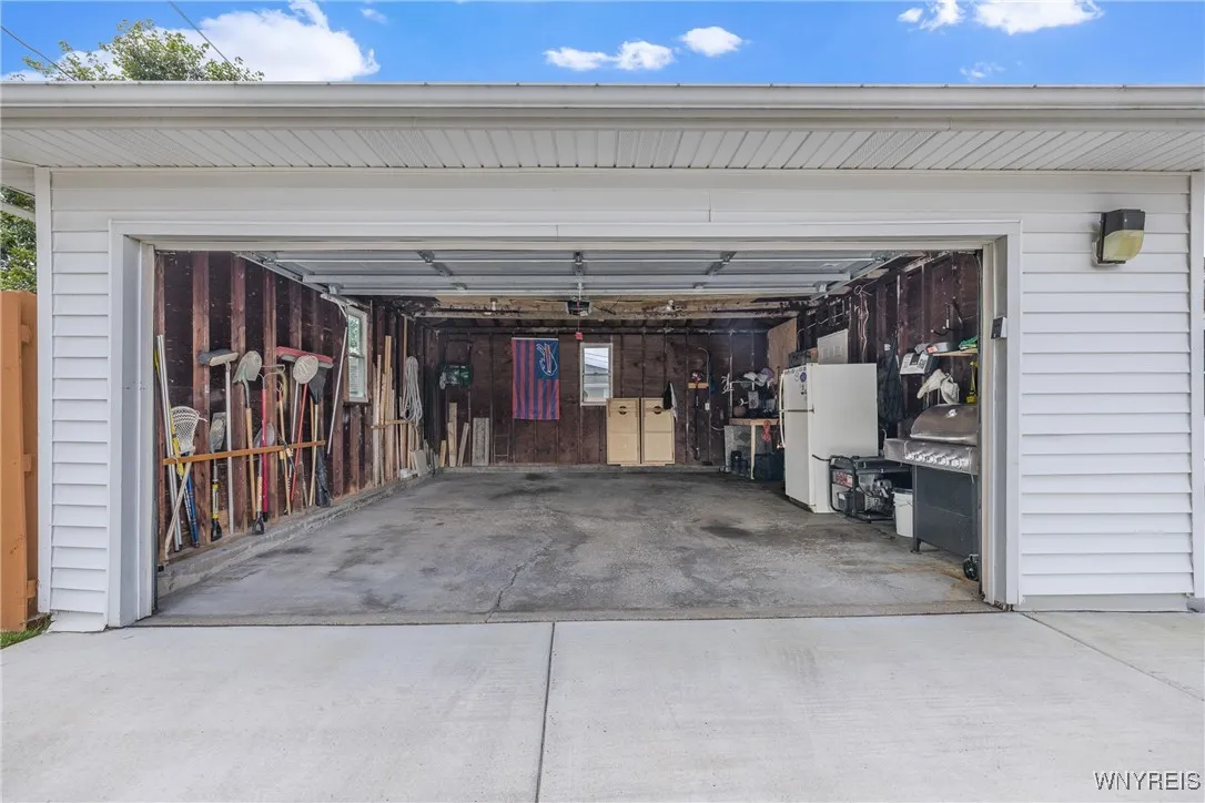 27 Wilma Drive, Lancaster, New York 14086, Lancaster, New York 14086, 3 Bedrooms Bedrooms, 8 Rooms Rooms,1 BathroomBathrooms,Residential,Closed,27 Wilma Drive, Lancaster, New York 14086,0,B1630765