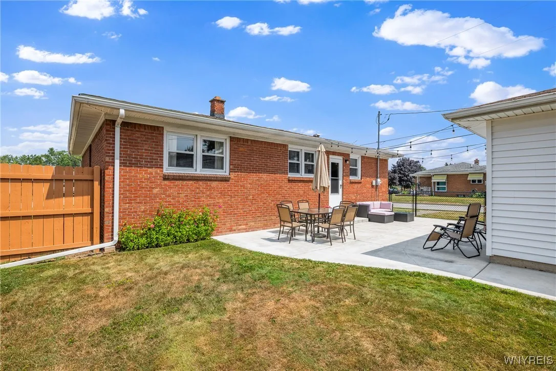 27 Wilma Drive, Lancaster, New York 14086, Lancaster, New York 14086, 3 Bedrooms Bedrooms, 8 Rooms Rooms,1 BathroomBathrooms,Residential,Closed,27 Wilma Drive, Lancaster, New York 14086,0,B1630765