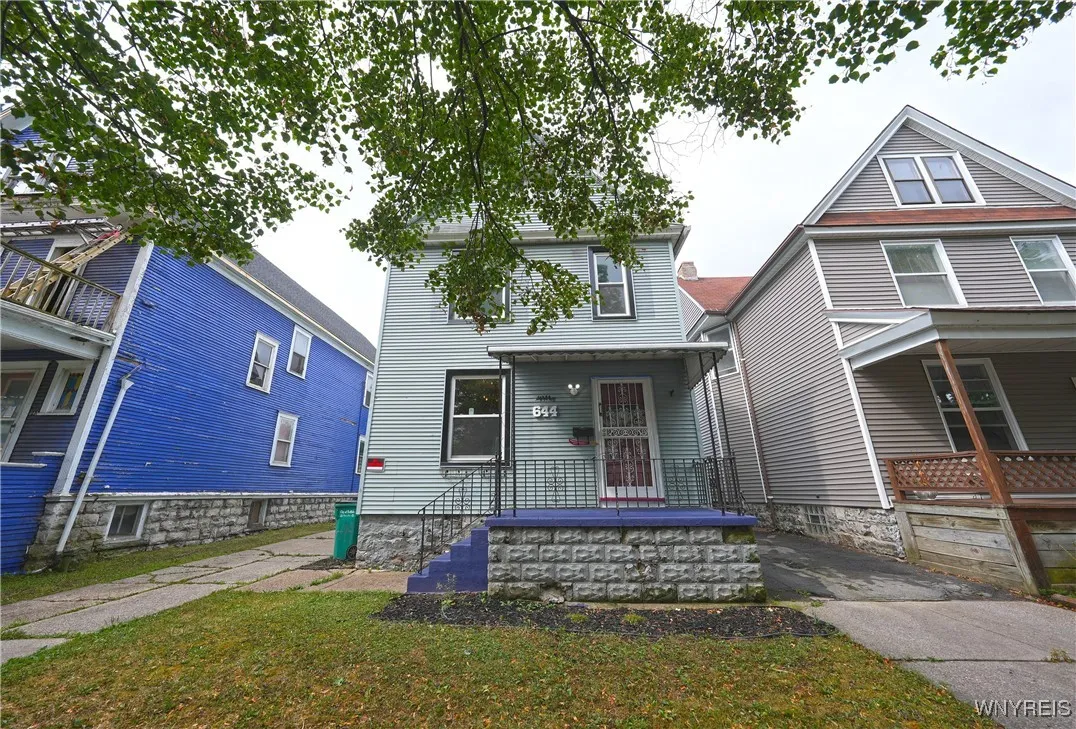 644 West Avenue, Buffalo, New York 14213, Buffalo, New York 14213, 5 Bedrooms Bedrooms, 10 Rooms Rooms,2 BathroomsBathrooms,Residential,For Sale,644 West Avenue, Buffalo, New York 14213,B1630687
