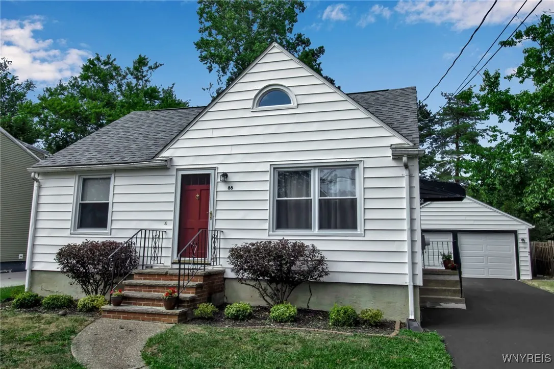 88 Raymond Street, Hamburg, New York 14075, Hamburg, New York 14075, 3 Bedrooms Bedrooms, 6 Rooms Rooms,1 BathroomBathrooms,Residential,For Sale,88 Raymond Street, Hamburg, New York 14075,B1630899