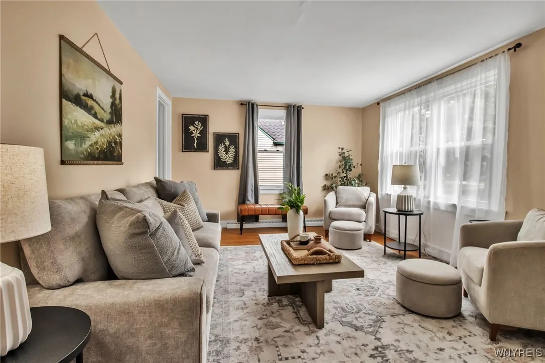 88 Raymond Street, Hamburg, New York 14075, Hamburg, New York 14075, 3 Bedrooms Bedrooms, 6 Rooms Rooms,1 BathroomBathrooms,Residential,For Sale,88 Raymond Street, Hamburg, New York 14075,B1630899