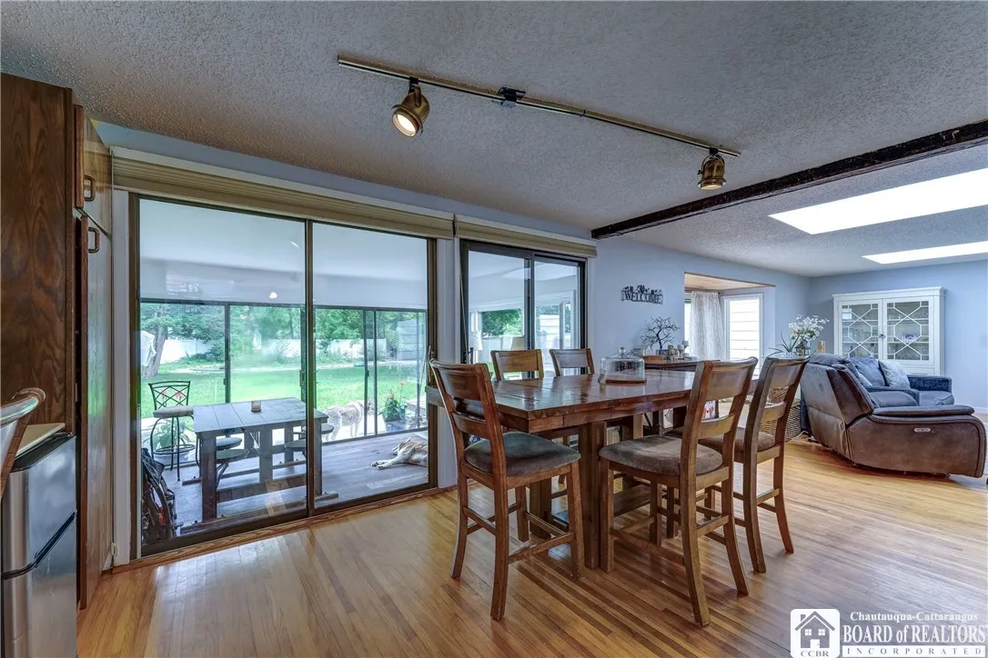 8382 Kimberly Road, Clarence, New York 14221, Clarence, New York 14221, 2 Bedrooms Bedrooms, 7 Rooms Rooms,1 BathroomBathrooms,Residential,For Sale,8382 Kimberly Road, Clarence, New York 14221,R1630551