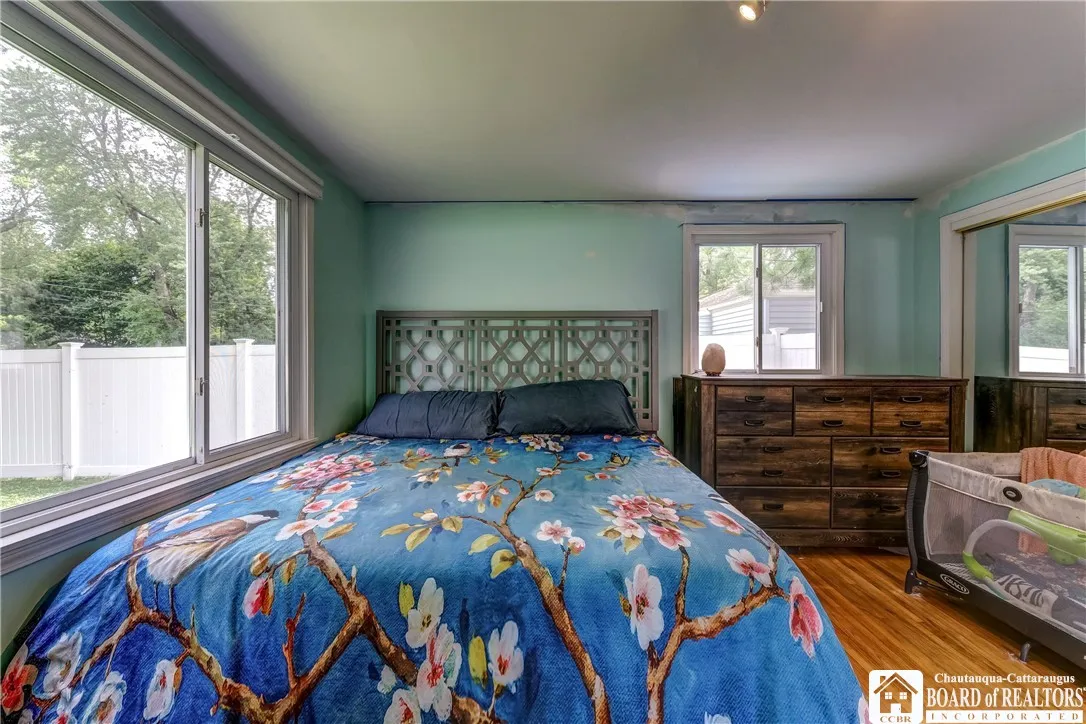8382 Kimberly Road, Clarence, New York 14221, Clarence, New York 14221, 2 Bedrooms Bedrooms, 7 Rooms Rooms,1 BathroomBathrooms,Residential,For Sale,8382 Kimberly Road, Clarence, New York 14221,R1630551
