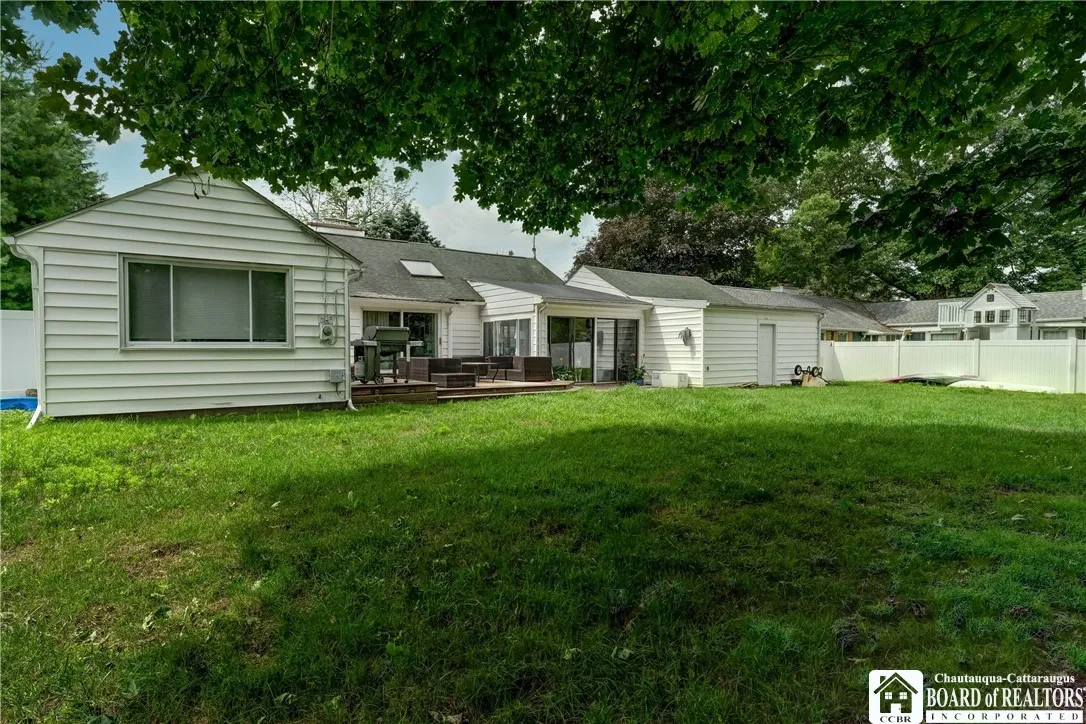 8382 Kimberly Road, Clarence, New York 14221, Clarence, New York 14221, 2 Bedrooms Bedrooms, 7 Rooms Rooms,1 BathroomBathrooms,Residential,For Sale,8382 Kimberly Road, Clarence, New York 14221,0,R1630551