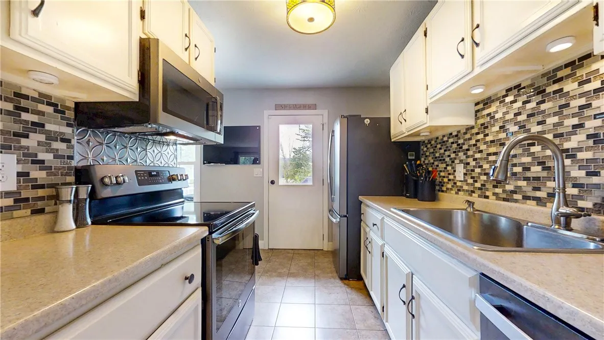 14 Dogwood Circle, Erwin, New York 14870, Erwin, New York 14870, 4 Bedrooms Bedrooms, 8 Rooms Rooms,2 BathroomsBathrooms,Residential,Closed,14 Dogwood Circle, Erwin, New York 14870,0,R1630198