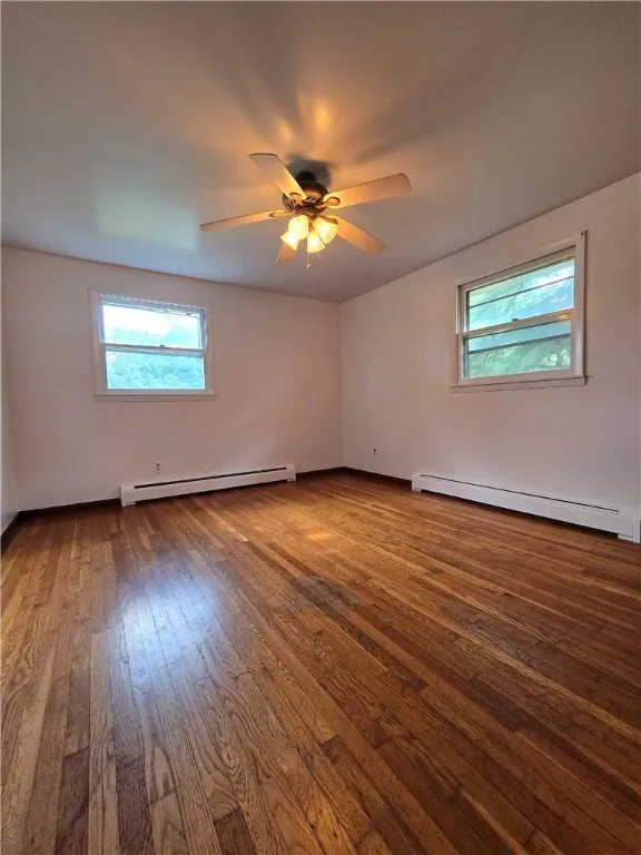 1990 East Shore Drive, Lansing, New York 14882, Lansing, New York 14882, 3 Bedrooms Bedrooms, 8 Rooms Rooms,2 BathroomsBathrooms,Residential Lease,For Rent,1990 East Shore Drive, Lansing, New York 14882,0,R1630787