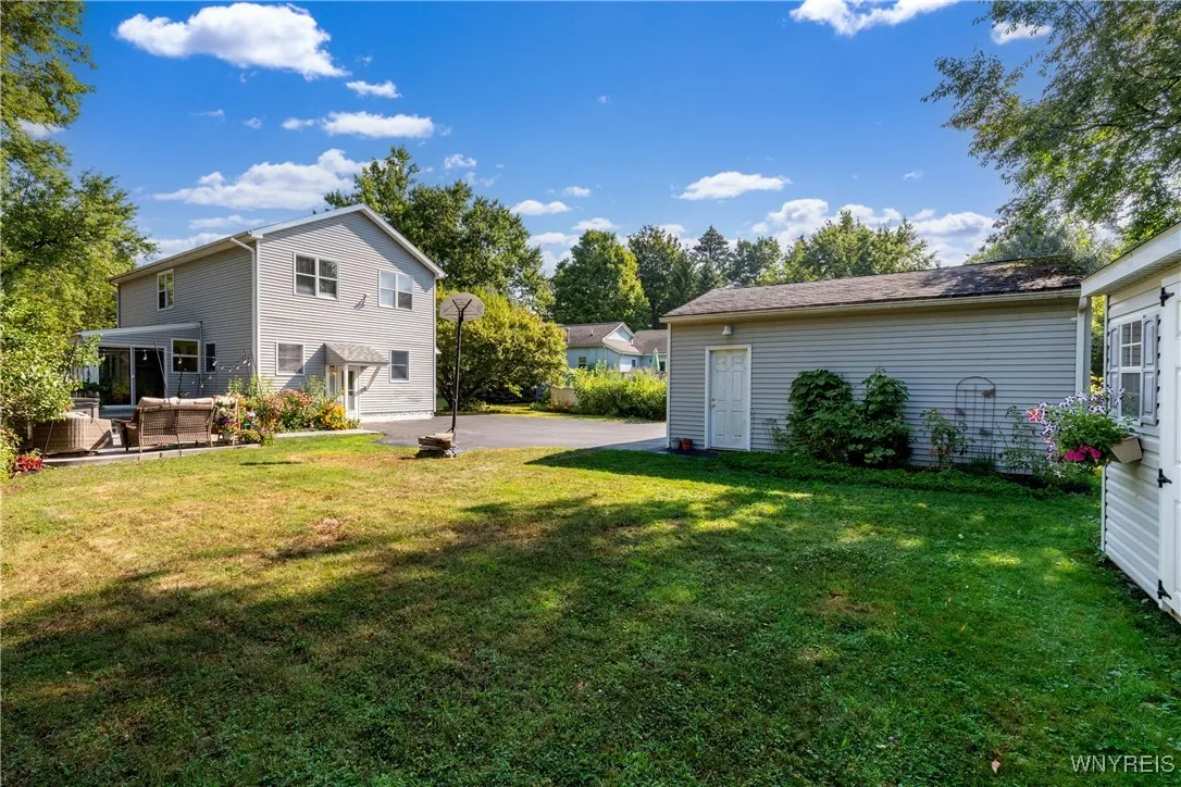 6731 Webster Road, Orchard Park, New York 14127, Orchard Park, New York 14127, 5 Bedrooms Bedrooms, 12 Rooms Rooms,3 BathroomsBathrooms,Residential,For Sale,6731 Webster Road, Orchard Park, New York 14127,0,B1629246