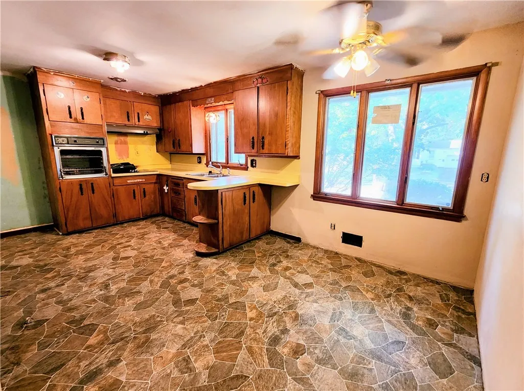 49 Angora Dr Drive, Irondequoit, New York 14617, Irondequoit, New York 14617, 3 Bedrooms Bedrooms, 6 Rooms Rooms,2 BathroomsBathrooms,Residential,Closed,49 Angora Dr Drive, Irondequoit, New York 14617,0,R1630622