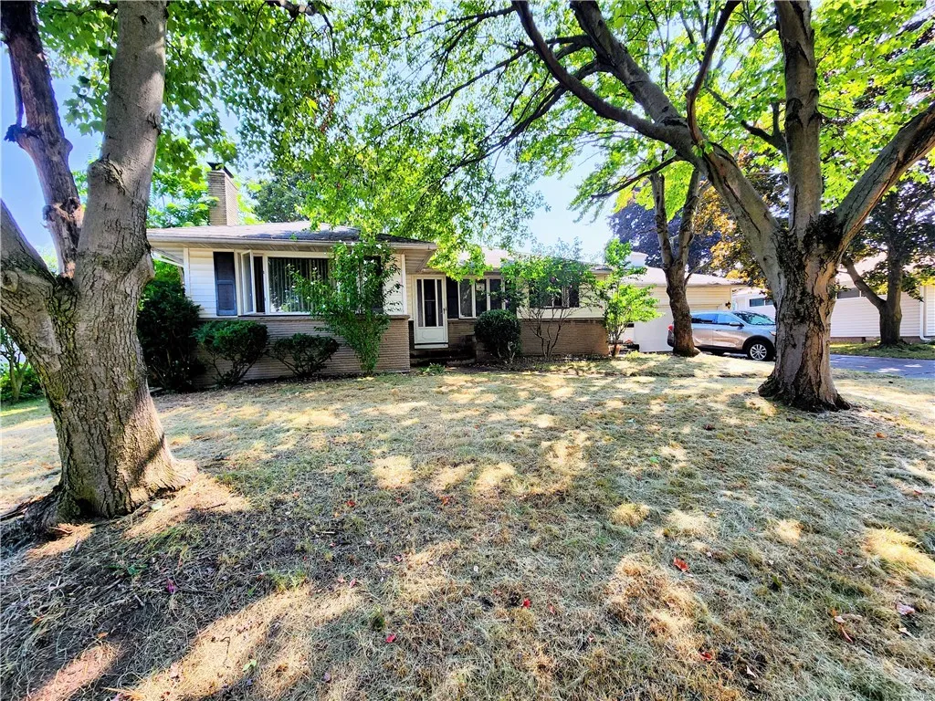 49 Angora Dr Drive, Irondequoit, New York 14617, Irondequoit, New York 14617, 3 Bedrooms Bedrooms, 6 Rooms Rooms,2 BathroomsBathrooms,Residential,Closed,49 Angora Dr Drive, Irondequoit, New York 14617,0,R1630622