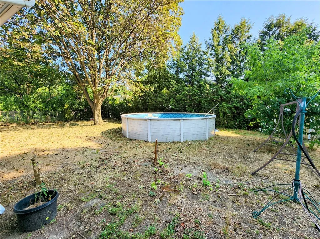 49 Angora Dr Drive, Irondequoit, New York 14617, Irondequoit, New York 14617, 3 Bedrooms Bedrooms, 6 Rooms Rooms,2 BathroomsBathrooms,Residential,Closed,49 Angora Dr Drive, Irondequoit, New York 14617,0,R1630622