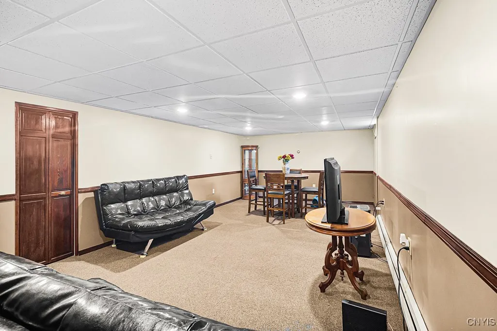 6 Clintonview Road, New Hartford, New York 13413, New Hartford, New York 13413, 4 Bedrooms Bedrooms, 10 Rooms Rooms,2 BathroomsBathrooms,Residential,Closed,6 Clintonview Road, New Hartford, New York 13413,0,S1621123