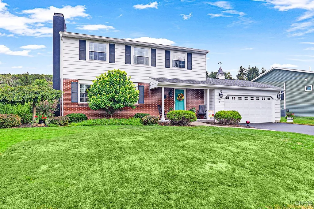 6 Clintonview Road, New Hartford, New York 13413, New Hartford, New York 13413, 4 Bedrooms Bedrooms, 10 Rooms Rooms,2 BathroomsBathrooms,Residential,Closed,6 Clintonview Road, New Hartford, New York 13413,0,S1621123