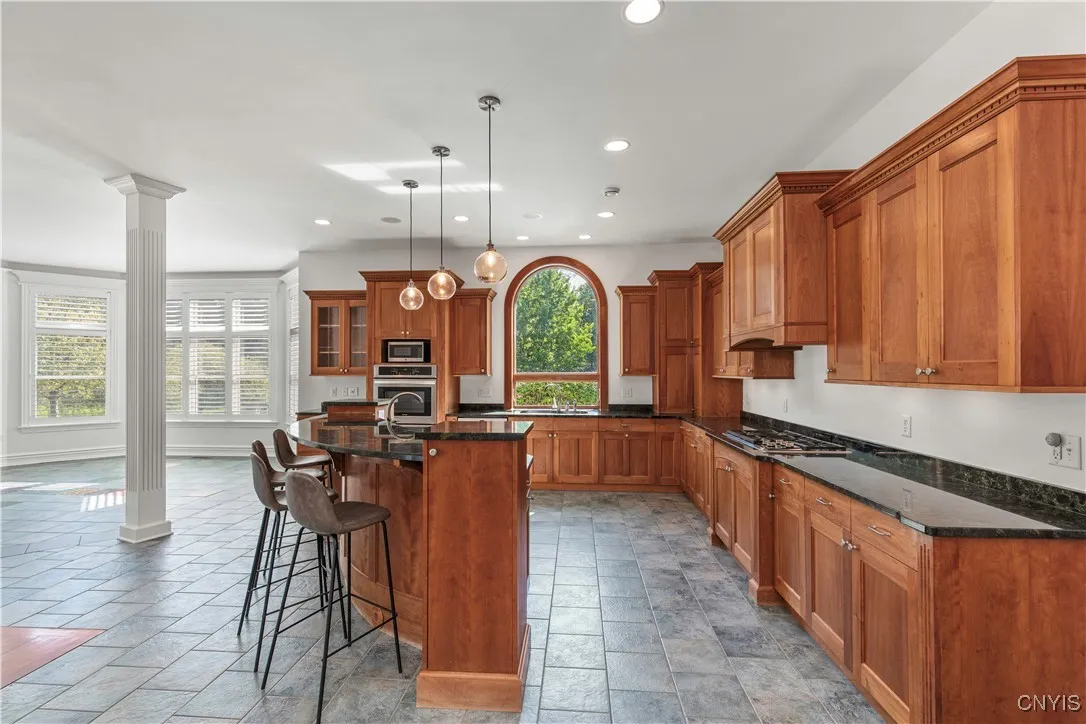 5 Kane Avenue, Skaneateles, New York 13152, Skaneateles, New York 13152, 5 Bedrooms Bedrooms, 12 Rooms Rooms,3 BathroomsBathrooms,Residential,Closed,5 Kane Avenue, Skaneateles, New York 13152,0,S1629053