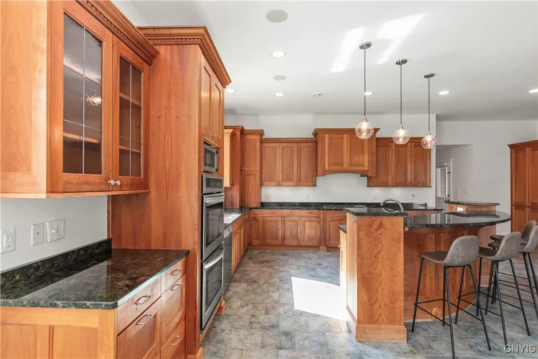 5 Kane Avenue, Skaneateles, New York 13152, Skaneateles, New York 13152, 5 Bedrooms Bedrooms, 12 Rooms Rooms,3 BathroomsBathrooms,Residential,Closed,5 Kane Avenue, Skaneateles, New York 13152,0,S1629053