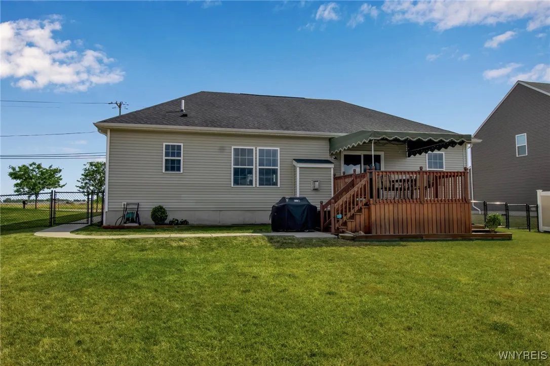 690 Pleasant View Drive, Lancaster, New York 14086, Lancaster, New York 14086, 3 Bedrooms Bedrooms, 7 Rooms Rooms,2 BathroomsBathrooms,Residential,Closed,690 Pleasant View Drive, Lancaster, New York 14086,0,B1630248