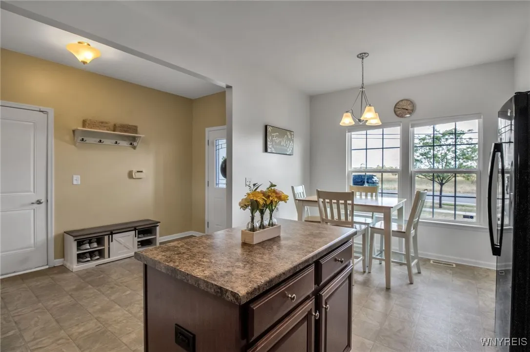 690 Pleasant View Drive, Lancaster, New York 14086, Lancaster, New York 14086, 3 Bedrooms Bedrooms, 7 Rooms Rooms,2 BathroomsBathrooms,Residential,Closed,690 Pleasant View Drive, Lancaster, New York 14086,0,B1630248