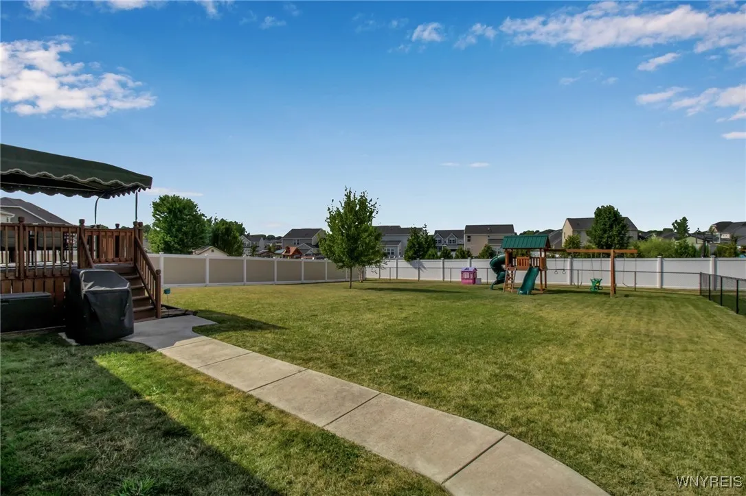 690 Pleasant View Drive, Lancaster, New York 14086, Lancaster, New York 14086, 3 Bedrooms Bedrooms, 7 Rooms Rooms,2 BathroomsBathrooms,Residential,Closed,690 Pleasant View Drive, Lancaster, New York 14086,0,B1630248