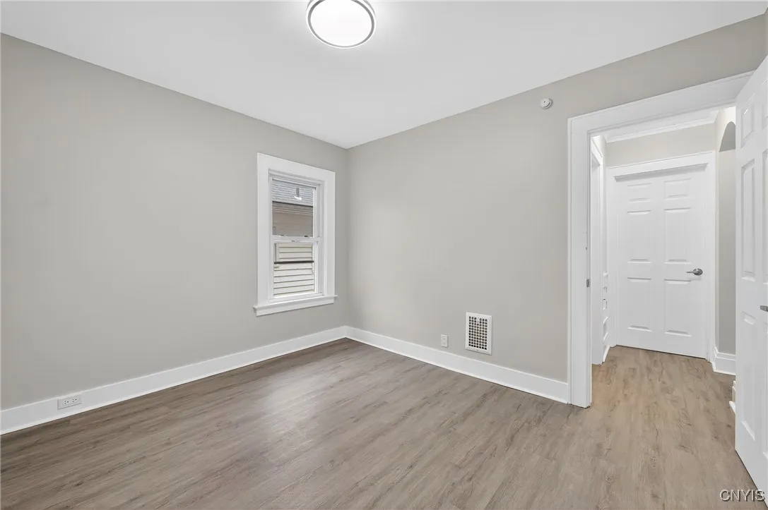 111 Maplehurst Avenue, Syracuse, New York 13208, Syracuse, New York 13208, 4 Bedrooms Bedrooms, 10 Rooms Rooms,2 BathroomsBathrooms,Residential Lease,Closed,111 Maplehurst Avenue, Syracuse, New York 13208,0,S1630879