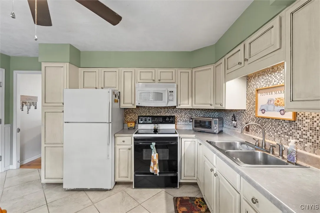 5765 Rock Road, Verona, New York 13478, Verona, New York 13478, 3 Bedrooms Bedrooms, 5 Rooms Rooms,1 BathroomBathrooms,Residential,Closed,5765 Rock Road, Verona, New York 13478,0,S1630904