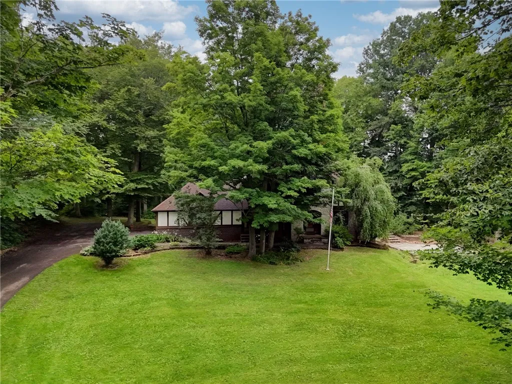 1398 Brace Road, Victor, New York 14564, Victor, New York 14564, 3 Bedrooms Bedrooms, 8 Rooms Rooms,2 BathroomsBathrooms,Residential,Closed,1398 Brace Road, Victor, New York 14564,0,R1630402