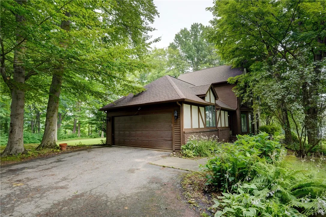 1398 Brace Road, Victor, New York 14564, Victor, New York 14564, 3 Bedrooms Bedrooms, 8 Rooms Rooms,2 BathroomsBathrooms,Residential,Closed,1398 Brace Road, Victor, New York 14564,0,R1630402