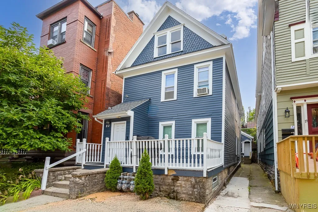 23 Mariner Street, Buffalo, New York 14201, Buffalo, New York 14201, 4 Bedrooms Bedrooms, ,3 BathroomsBathrooms,Residential,For Sale,23 Mariner Street, Buffalo, New York 14201,B1629063