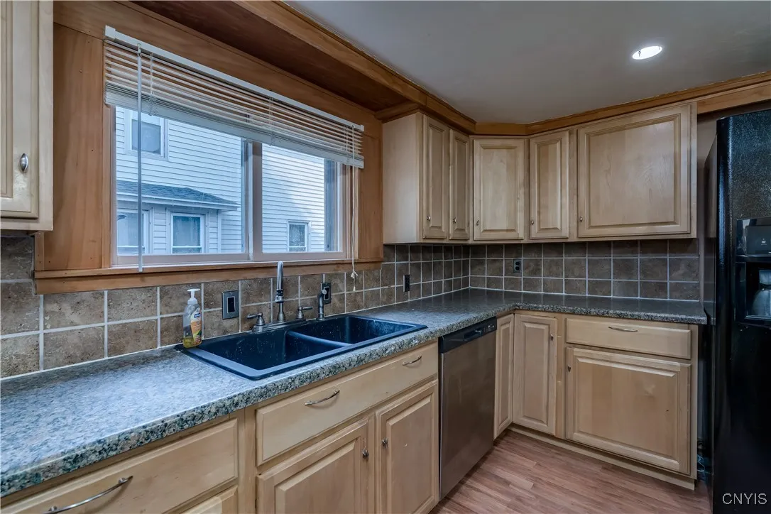 820 Sherman Street, Watertown City, New York 13601, Watertown City, New York 13601, 3 Bedrooms Bedrooms, 10 Rooms Rooms,2 BathroomsBathrooms,Residential,Closed,820 Sherman Street, Watertown City, New York 13601,0,S1629051