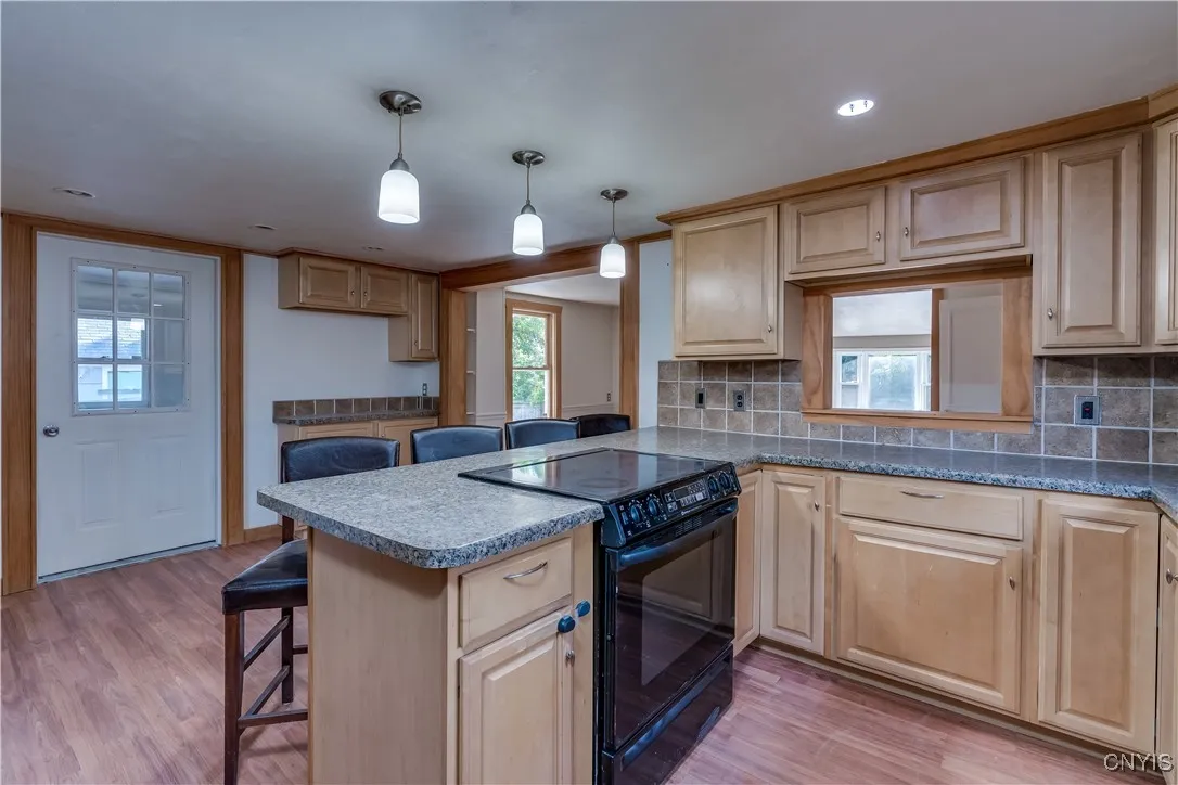 820 Sherman Street, Watertown City, New York 13601, Watertown City, New York 13601, 3 Bedrooms Bedrooms, 10 Rooms Rooms,2 BathroomsBathrooms,Residential,Closed,820 Sherman Street, Watertown City, New York 13601,0,S1629051