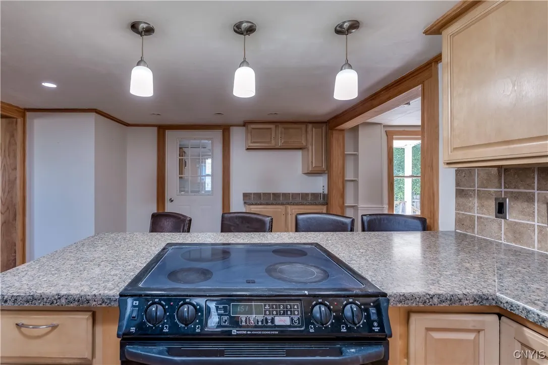 820 Sherman Street, Watertown City, New York 13601, Watertown City, New York 13601, 3 Bedrooms Bedrooms, 10 Rooms Rooms,2 BathroomsBathrooms,Residential,Closed,820 Sherman Street, Watertown City, New York 13601,0,S1629051