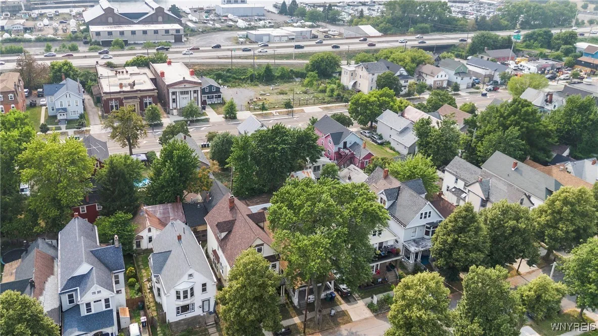 298 Dearborn Street, Buffalo, New York 14207, Buffalo, New York 14207, 2 Bedrooms Bedrooms, 5 Rooms Rooms,1 BathroomBathrooms,Residential,For Sale,298 Dearborn Street, Buffalo, New York 14207,B1630975