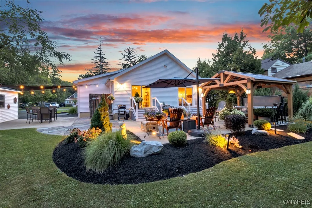 9181 Waterman Road, Evans, New York 14006, Evans, New York 14006, 3 Bedrooms Bedrooms, 6 Rooms Rooms,2 BathroomsBathrooms,Residential,Closed,9181 Waterman Road, Evans, New York 14006,0,B1630815