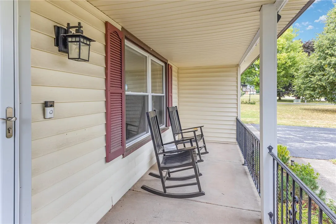 62 Alger Drive, Chili, New York 14624, Chili, New York 14624, 3 Bedrooms Bedrooms, 6 Rooms Rooms,2 BathroomsBathrooms,Residential Lease,Closed,62 Alger Drive, Chili, New York 14624,0,R1630790