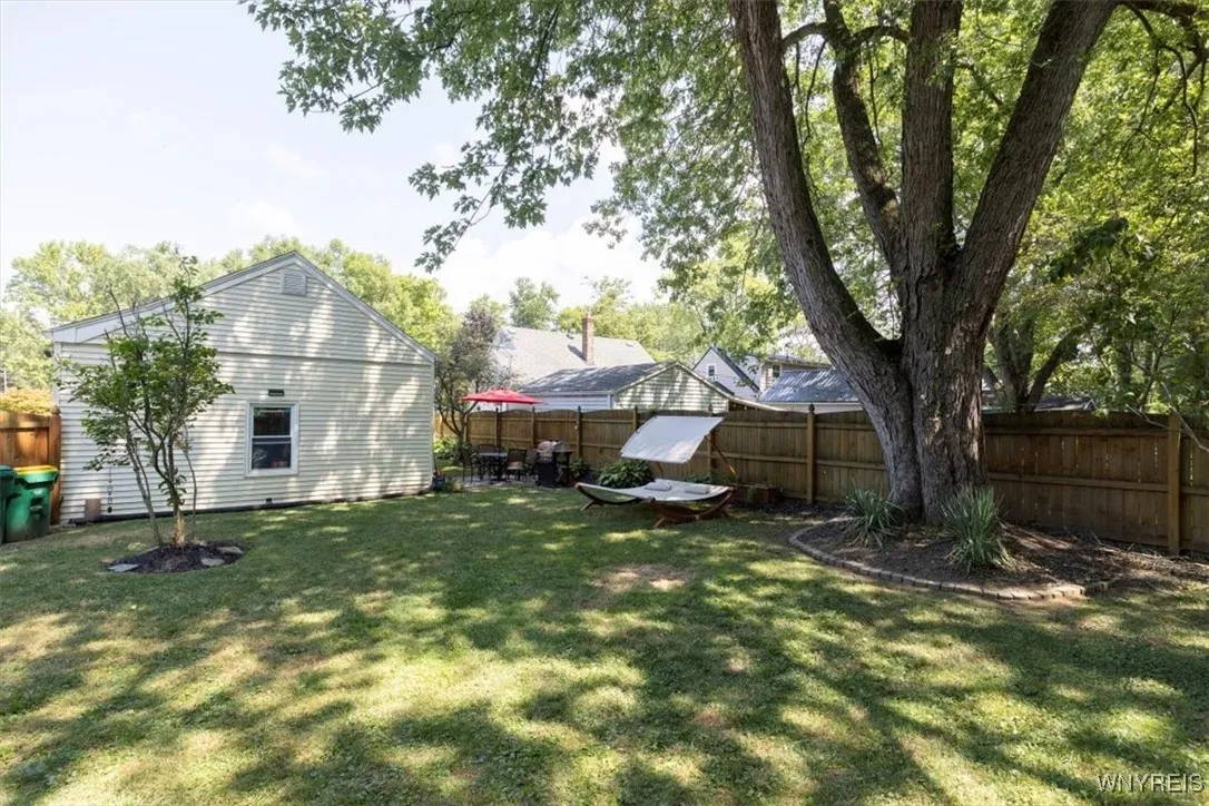 59 Sherwood Avenue, Hamburg, New York 14075, Hamburg, New York 14075, 2 Bedrooms Bedrooms, 5 Rooms Rooms,1 BathroomBathrooms,Residential,For Sale,59 Sherwood Avenue, Hamburg, New York 14075,B1630660