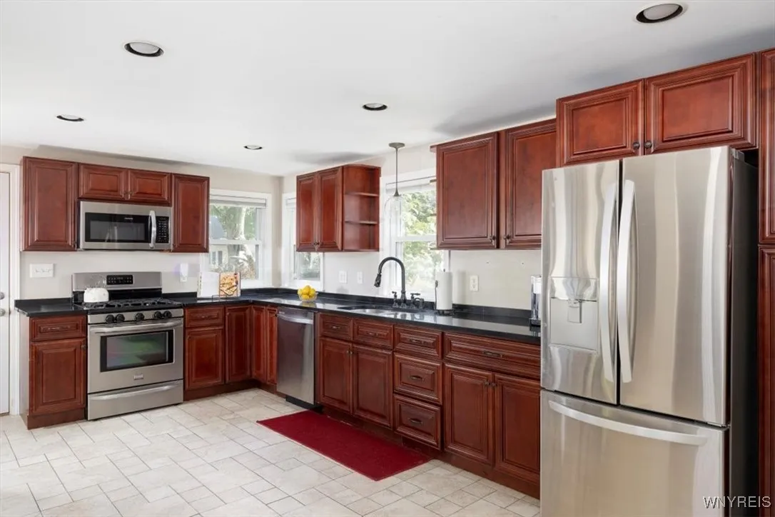 59 Sherwood Avenue, Hamburg, New York 14075, Hamburg, New York 14075, 2 Bedrooms Bedrooms, 5 Rooms Rooms,1 BathroomBathrooms,Residential,For Sale,59 Sherwood Avenue, Hamburg, New York 14075,B1630660