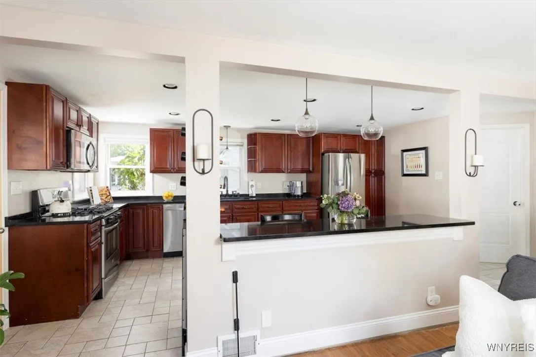 59 Sherwood Avenue, Hamburg, New York 14075, Hamburg, New York 14075, 2 Bedrooms Bedrooms, 5 Rooms Rooms,1 BathroomBathrooms,Residential,For Sale,59 Sherwood Avenue, Hamburg, New York 14075,B1630660
