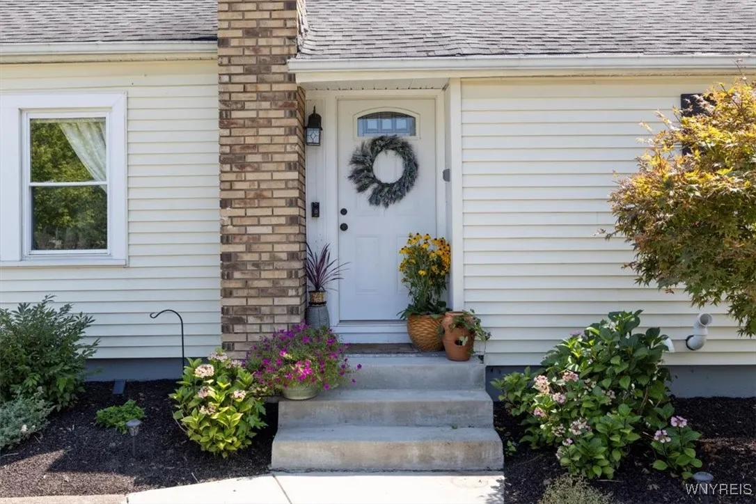 59 Sherwood Avenue, Hamburg, New York 14075, Hamburg, New York 14075, 2 Bedrooms Bedrooms, 5 Rooms Rooms,1 BathroomBathrooms,Residential,For Sale,59 Sherwood Avenue, Hamburg, New York 14075,B1630660