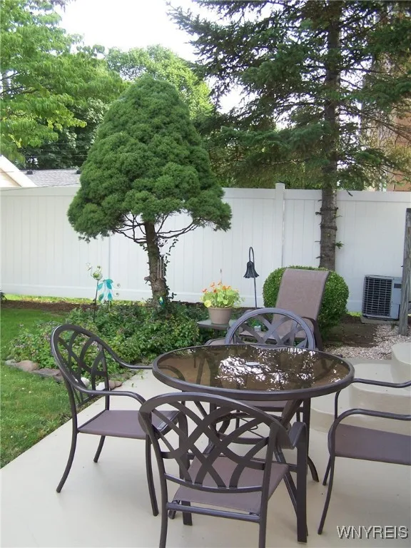 146 Chamberlin Drive, West Seneca, New York 14210, West Seneca, New York 14210, 4 Bedrooms Bedrooms, ,2 BathroomsBathrooms,Residential,For Sale,146 Chamberlin Drive, West Seneca, New York 14210,B1631000