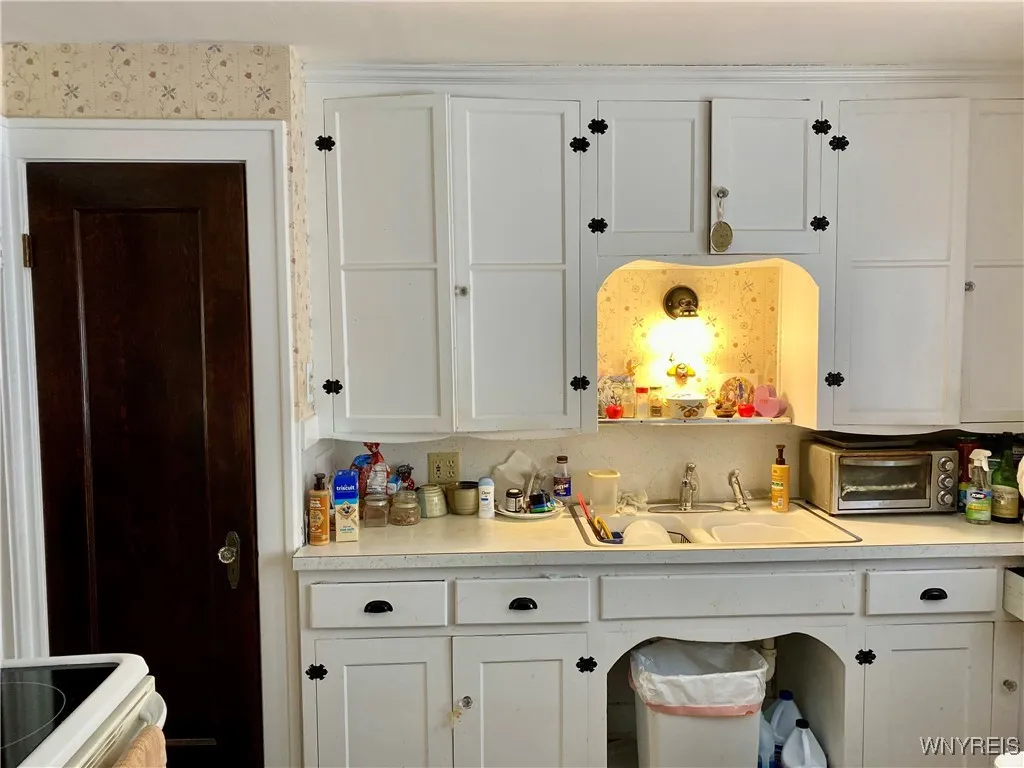 146 Chamberlin Drive, West Seneca, New York 14210, West Seneca, New York 14210, 4 Bedrooms Bedrooms, ,2 BathroomsBathrooms,Residential,For Sale,146 Chamberlin Drive, West Seneca, New York 14210,B1631000