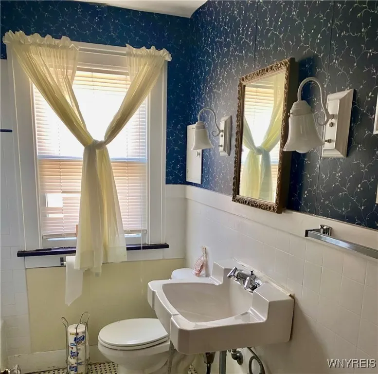Upper bathroom