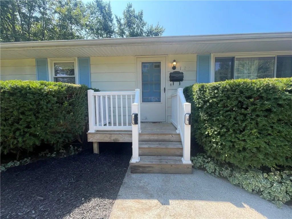 102 Norris Drive, Waterloo, New York 13165, Waterloo, New York 13165, 4 Bedrooms Bedrooms, 8 Rooms Rooms,2 BathroomsBathrooms,Residential,Closed,102 Norris Drive, Waterloo, New York 13165,0,R1630981