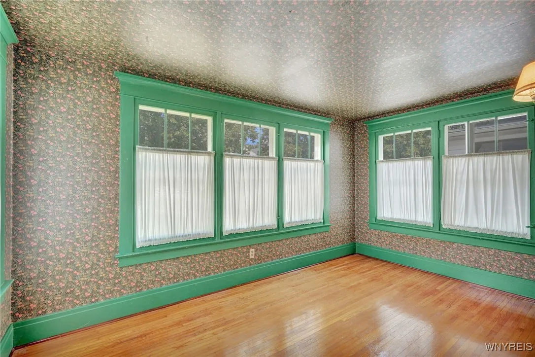 156 Stratford Road, Buffalo, New York 14216, Buffalo, New York 14216, 3 Bedrooms Bedrooms, 7 Rooms Rooms,1 BathroomBathrooms,Residential,For Sale,156 Stratford Road, Buffalo, New York 14216,B1629770