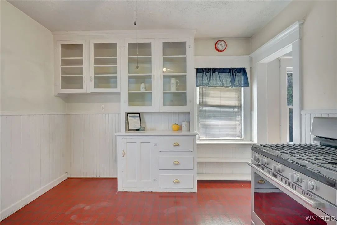 156 Stratford Road, Buffalo, New York 14216, Buffalo, New York 14216, 3 Bedrooms Bedrooms, 7 Rooms Rooms,1 BathroomBathrooms,Residential,For Sale,156 Stratford Road, Buffalo, New York 14216,B1629770