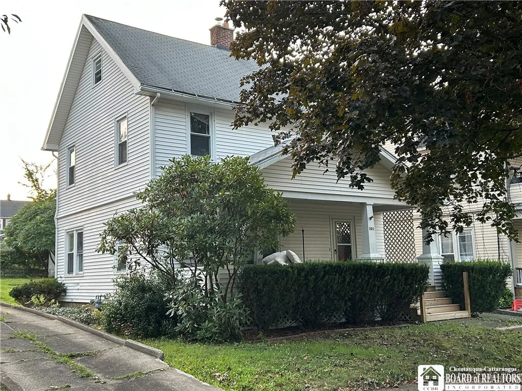 306 Charles Street, Jamestown, New York 14701, Jamestown, New York 14701, 3 Bedrooms Bedrooms, 8 Rooms Rooms,1 BathroomBathrooms,Residential,For Sale,306 Charles Street, Jamestown, New York 14701,R1630900