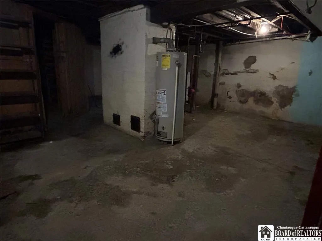 306 Charles Street, Jamestown, New York 14701, Jamestown, New York 14701, 3 Bedrooms Bedrooms, 8 Rooms Rooms,1 BathroomBathrooms,Residential,For Sale,306 Charles Street, Jamestown, New York 14701,R1630900