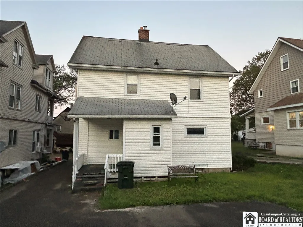 306 Charles Street, Jamestown, New York 14701, Jamestown, New York 14701, 3 Bedrooms Bedrooms, 8 Rooms Rooms,1 BathroomBathrooms,Residential,For Sale,306 Charles Street, Jamestown, New York 14701,R1630900