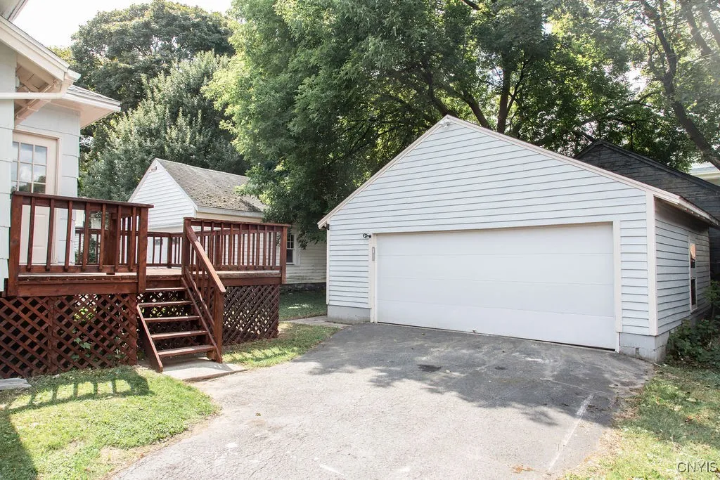 151 Loma Avenue, Syracuse, New York 13208, Syracuse, New York 13208, 2 Bedrooms Bedrooms, 5 Rooms Rooms,1 BathroomBathrooms,Residential,Closed,151 Loma Avenue, Syracuse, New York 13208,0,S1627579