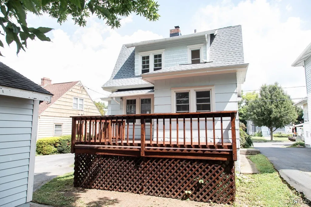 151 Loma Avenue, Syracuse, New York 13208, Syracuse, New York 13208, 2 Bedrooms Bedrooms, 5 Rooms Rooms,1 BathroomBathrooms,Residential,Closed,151 Loma Avenue, Syracuse, New York 13208,0,S1627579